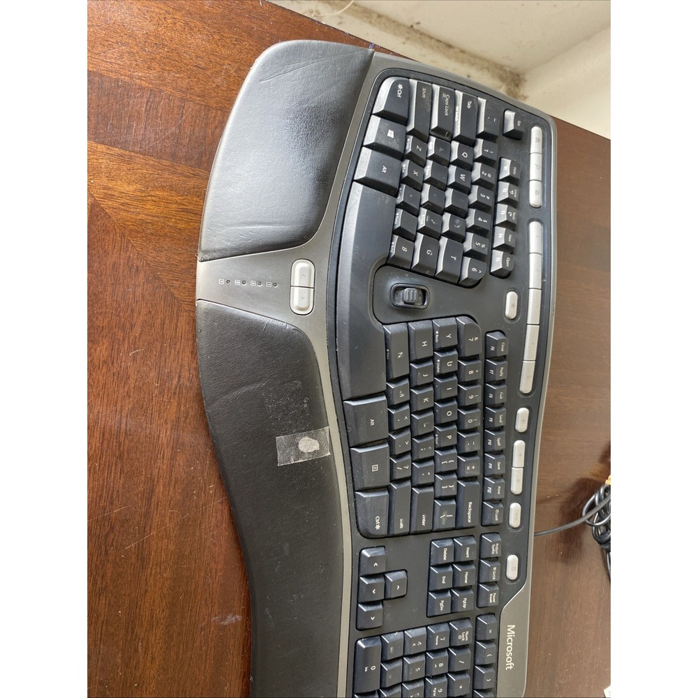 Microsoft Natural Ergonomic 4000 Wired Keyboard Black B2M-00012 KU-0462
